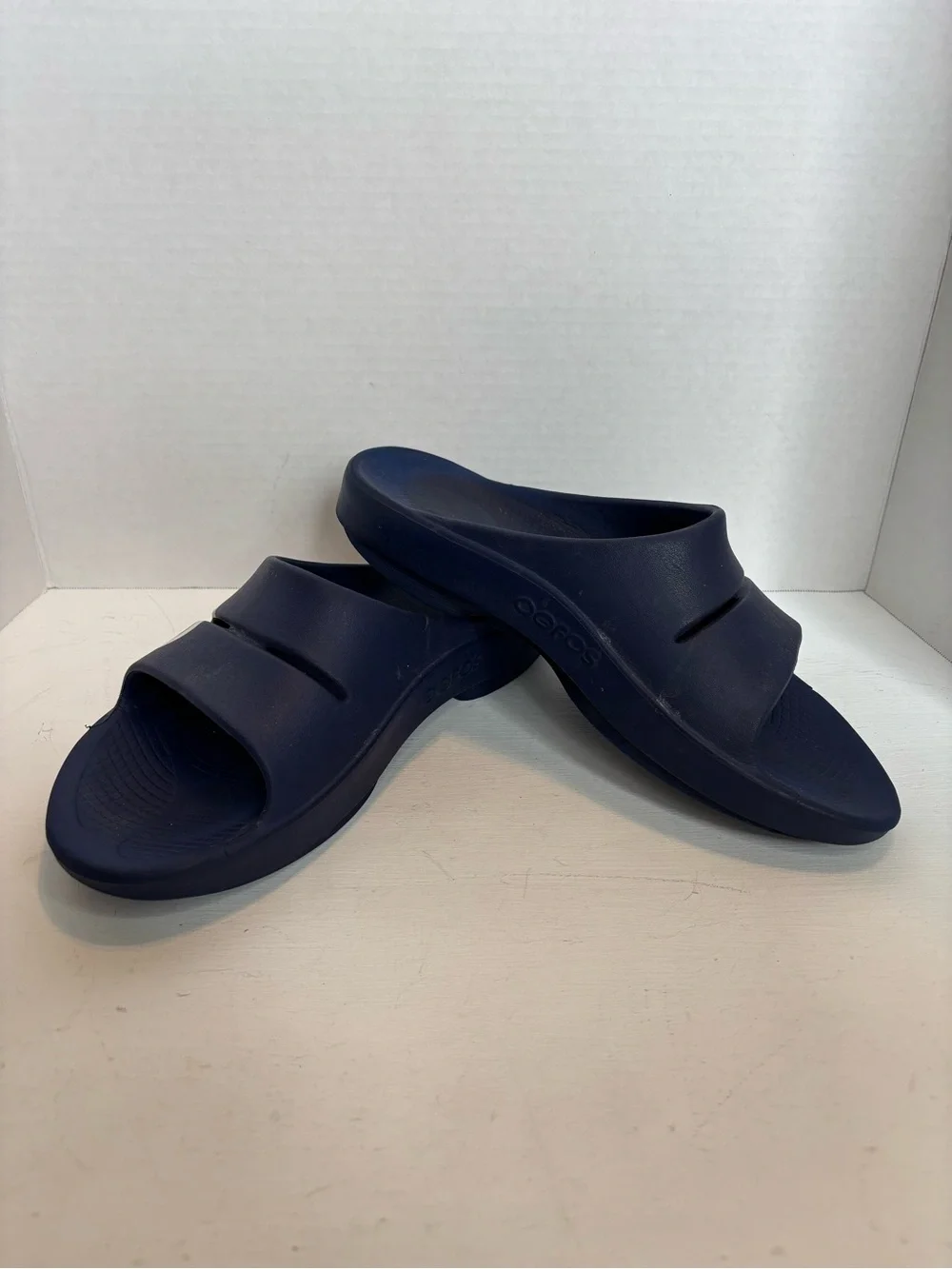 OOFOS OOahh Unisex Sandals Navy Blue size M7/W9